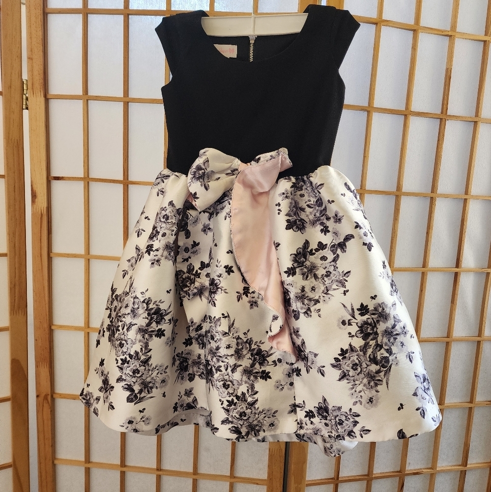 Bonnie Jean Black & Pink Floral Print Front Bow & Ruffle Girls Dress Size 4T